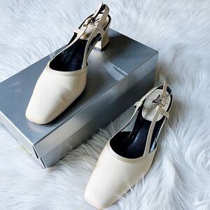 Lifestride Judith New Gold Devil Low Heels Gold Size 8.5